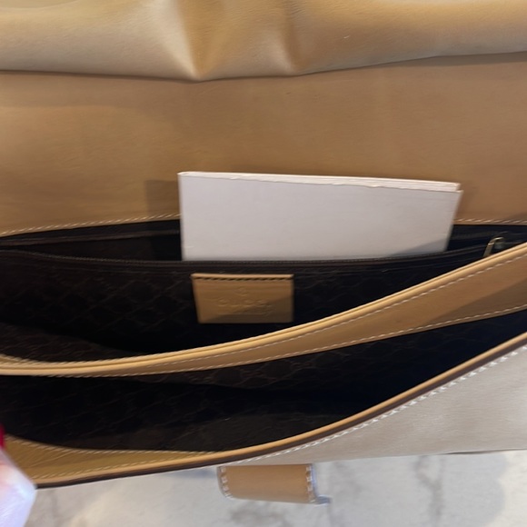 Gucci purse - Picture 7 of 13